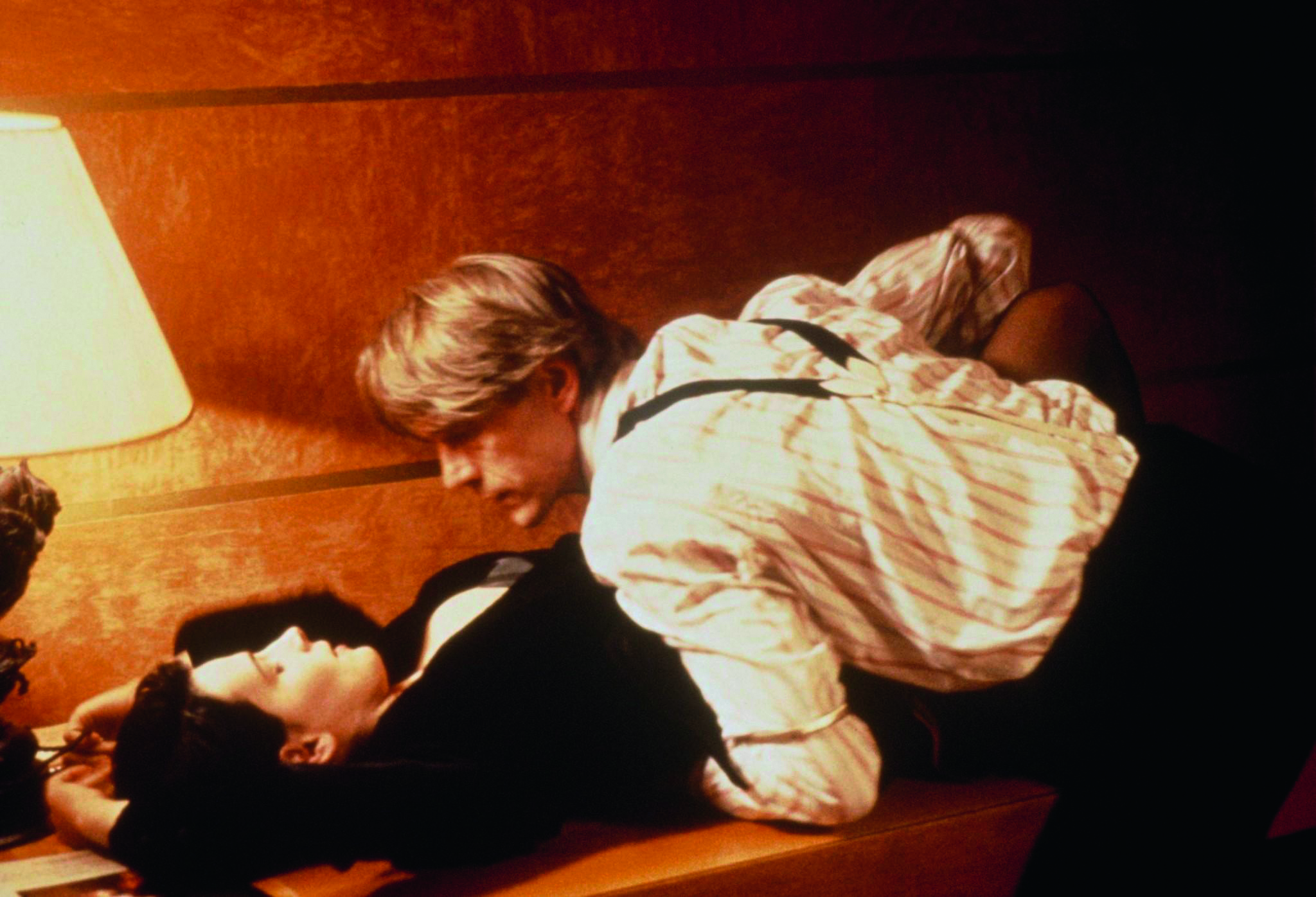 still-of-juliette-binoche-and-jeremy-irons-in-damage-1992-large-picture